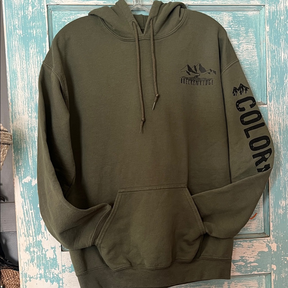 Breckenridge Olive Green Khaki Graphic Hoodie EUC